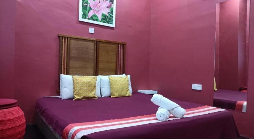 Oyasumi Hotel Kulim Exterior photo